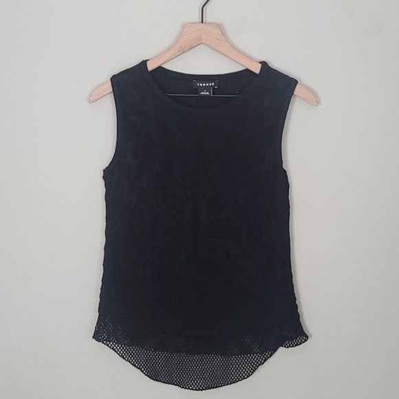 Trouve Embroidered Overlay Mesh Sleeveless Top - Picture 2 of 6